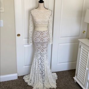 Mermaid style skirt & crop top, cream/white